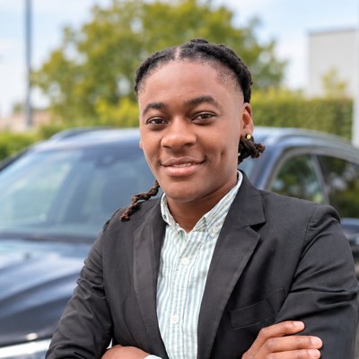 Lou, mandataire LK Auto